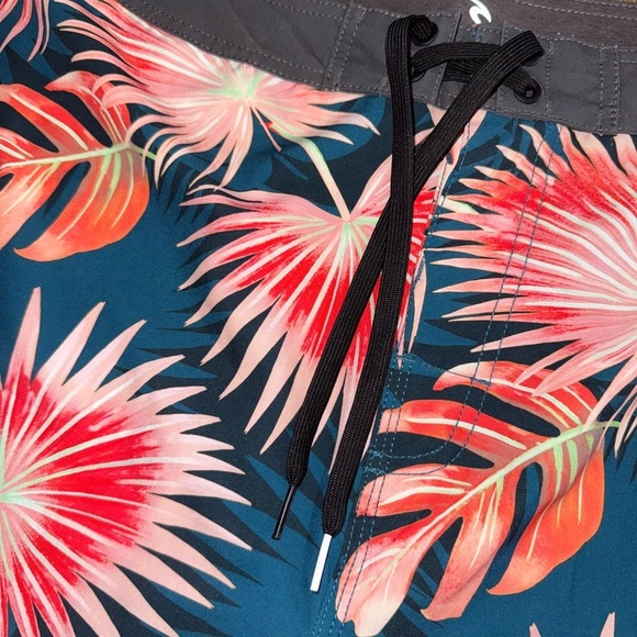 Rip Curl • Palm Performance Board Shorts - Picture 6 of 7